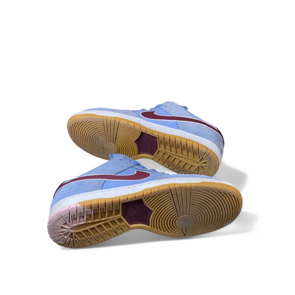 Nike Dunk Low Premium SB TD Phillies - Image 4